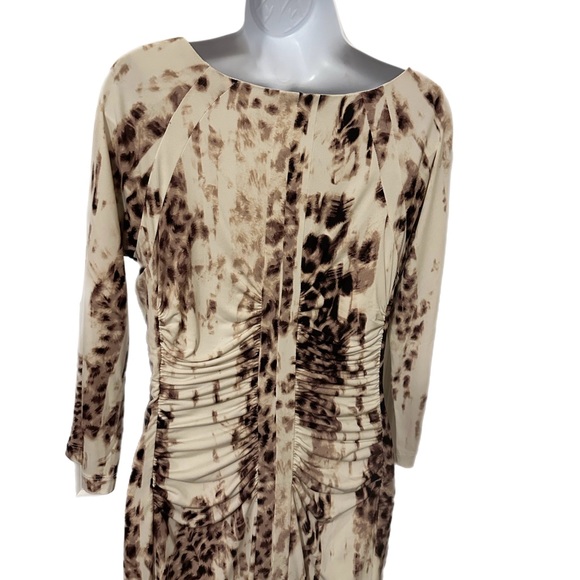 Jennifer Lopez dress - Picture 8 of 10